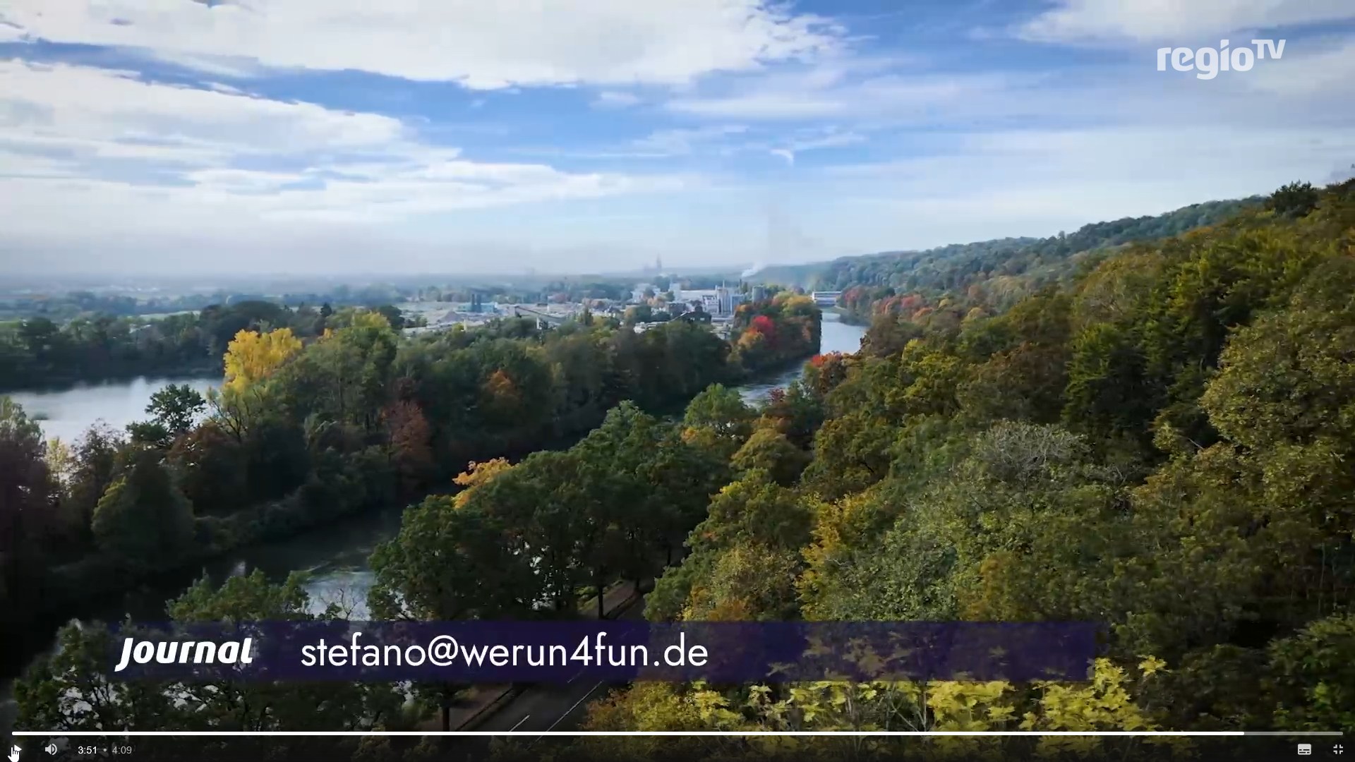 Landschaftsbild mit Fluss, Bäumen und dem Wort "Journal" im Bild. stefano@werun4fun.de - we run for fun!